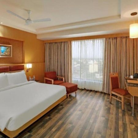 Hotel Seven Inn Near Delhi Airport New Delhi Extérieur photo